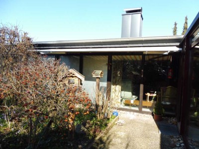 Gemütlicher Winkelbungalow mit Kamin plus Garage mit Wallbox