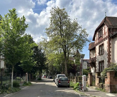 Langfristig vermietete Wohnung in denkmalgeschütztem Haus