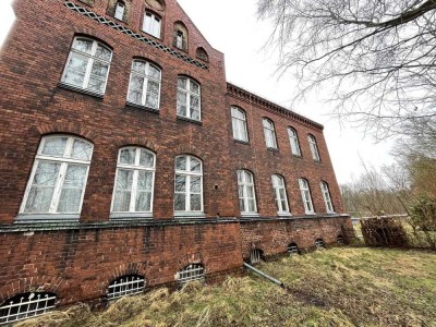 Altbau - Mehrfamilienhaus im alten Offiziershaus