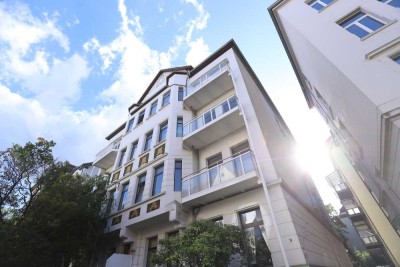 Großzügige Wohnung mit Altbaucharme