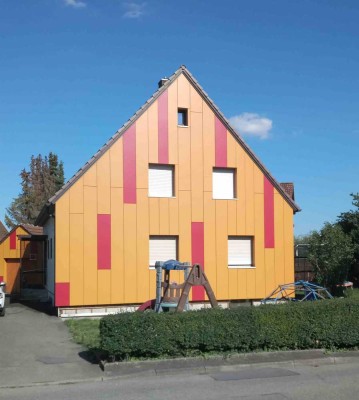 Zentrumnahes Einfamilienhaus mit Garten und Stellplatz in Schönaich