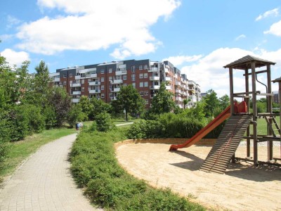 *Sonnige 3 Zimmer-Wohnung mit Balkon und Parkblick*