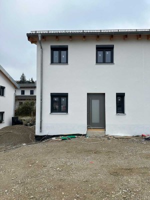 Ruhiges Wohnen in schöne Lage - Neubau in Obertaufkirchen