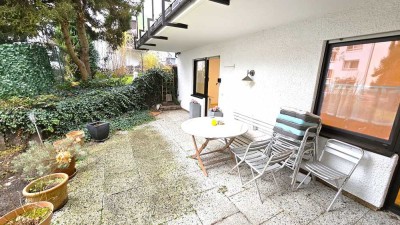 2-Zimmer-Wohnung mit großer Terrasse im Herzen von Seckbach!!