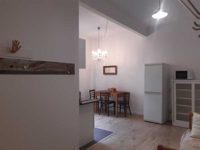 Stilvoll möblierte 2-Zimmer Wohnung im 3. OG in Köln-Kalk