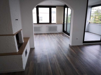3,5-Zi. Loft Wohnung mit Kamin und Loggia in Oberschleißheim