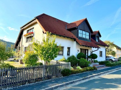 Traumhaftes Wohnhaus in ruhiger und beliebter Lage von Marktrodach OT