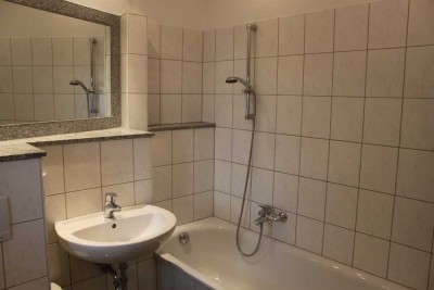 gemütliche 2-Zimmerwohnung im EG mit kleinem Balkon