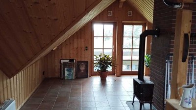 Geräumige 90qm Dachgeschosswohnung mit  Duschbad