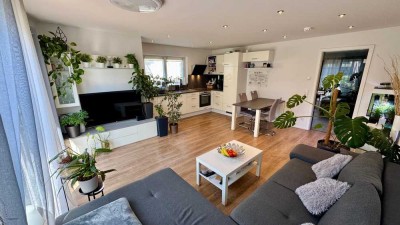 Moderne 2,5 - Zimmer-Erdgeschosswohnung  mit Terrasse und kleinem Garten