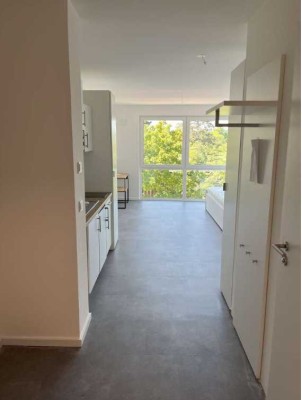 ERSTBEZUG: Moderne, möblierte und barrierefreie 1-Zimmer-Wohnung mit TG-Stellplatz