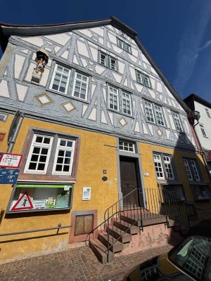 Historische Wohnung von 1595 – saniert & einzigartig