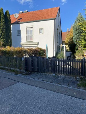 Schöne Doppelhaushälfte in ruhiger Lage