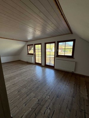 Freundliche 4-Zimmer-Wohnung in Deggenhausertal