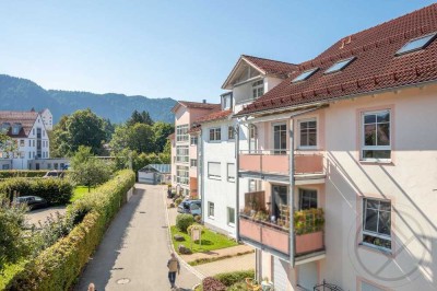 Sie sind über 60 Jahre? Seniorenwohnung mit Balkon und Alpenpanorama – Betreutes Wohnen in Füssen