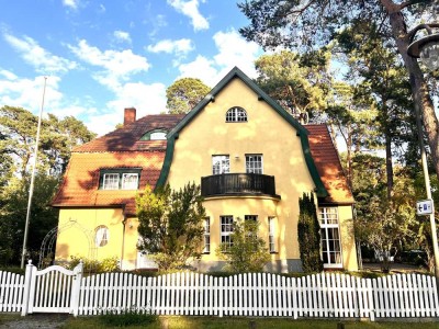 Elegante 3-Zimmer-Terrassenwohnung mit Seeblick  in historischer Villa