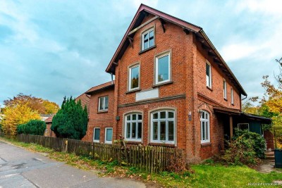 Charmantes Einfamilienhaus mit Entwicklungspotenzial in gut angebundener Lage