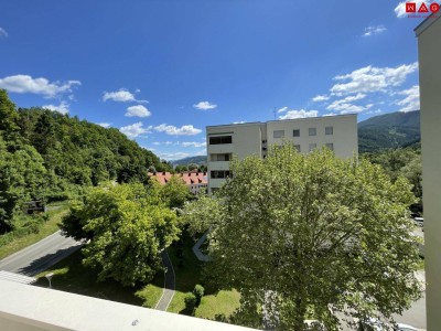 Sanierte &amp; schöne Familienwohnung mit tollem Ausblick inkl. Loggia