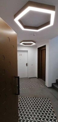 Modernes, voll möbliertes Studentenapartment mit Südterrasse