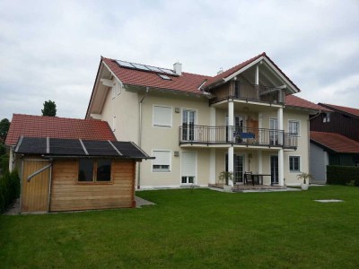 Schöne und neuwertige 4-Zimmer-Wohnung mit gehobener Innenausstattung mit Balkon in Fridolfing