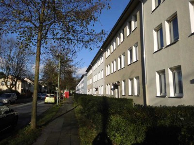 Kernsanierte 2 Zimmerwohnung in Duisburg-Kaßlerfeld in ruhiger & grüner Seitenstraße