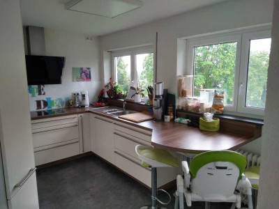 Schöne 4-Zimmer-Wohnung mit EBK in Oberndorf-Lindenhof