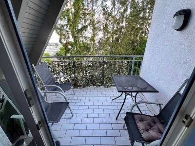 Großzügige 3-Z-Wohnung mit Balkonidylle am Waldrand