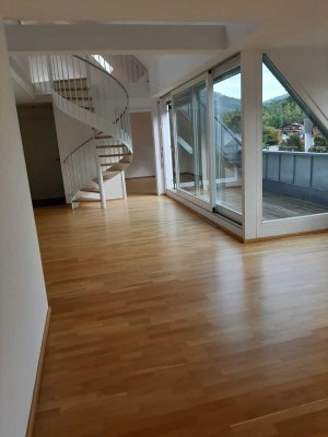 Helle, elegante  3,5-Zimmer-Wohnung in Baden-Baden, Cité