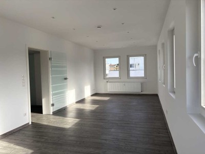 Helle, moderne 3-Zimmer-Wohnung in Bonn-Zentrum mit Küche und Stellplatz