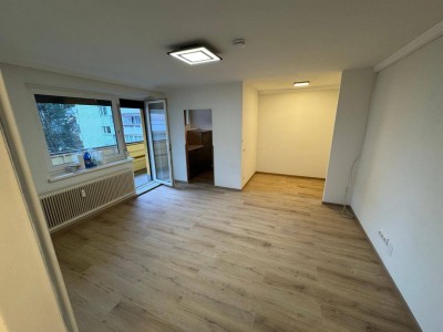 Sanierte Garconniere in Völs mit Balkon