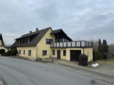 Einfamilienhaus mit Nebengebäude in ruhiger aber zentraler Lage in Thumsenreuth!