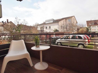 Möblierte 2-Zimmer-Wohnung mit Einbauküche und Stellplatz in Stuttgart