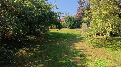 Kaufen ohne Maklercourtage !! Gepflegtes Einfamilienhaus, 6 Zi., ca. 151 m² auf 1030 qm Grundstück.