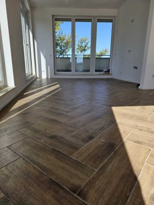 Top-class penthouse maisonette with sun terrace & TV tower panorama 0178-8236274