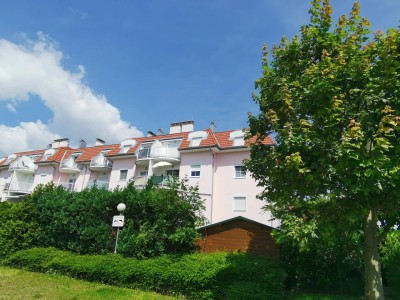 Gepflegte 3 Zimmer- Wohnung mit Balkon und Autoabstellplatz