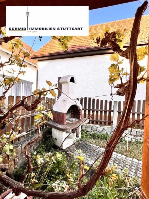 Kleines Haus mit großer Scheune und kleinem Garten in Neckartailfingen
