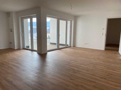 2 Raum-Wohnung mit Loggia, Badewanne+Dusche