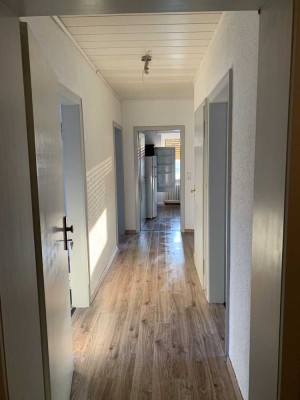 Renovierte Mietwohnung Meschede, 3 Zi. 73qm (850€ alles inklusive)