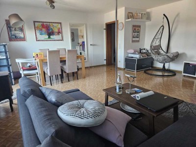 Wunderschöne 2-Zimmer-Wohnung mit Balkon und Einbauküche in Freiberg