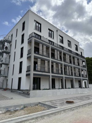 Otto-Hahn-Straße 10, 93053 Regensburg