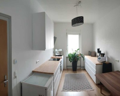 Stilvoller Altbau, 2-Zimmer-Wohnung in Frankfurt - Höchst