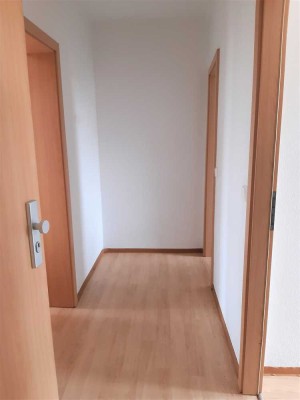 "Moderne Eleganz: 2 Zimmer-Wohnung mit Balkon - zeitgemäßes Wohnen in Bautzen!"