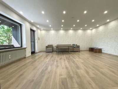 STRESSFREI: FREIE DURCH-RENOVIERTE 3-ZIMMER-EINHEIT