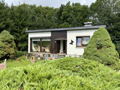 Ruhe und Natur!
Einfamilienhaus mit Garage und Nebengebäude