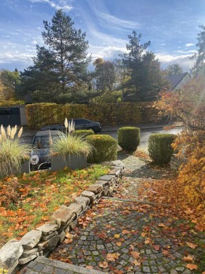 Luxuriöse 4-Zimmer Wohnung in Gräfelfing, 180m², mit großem Garten