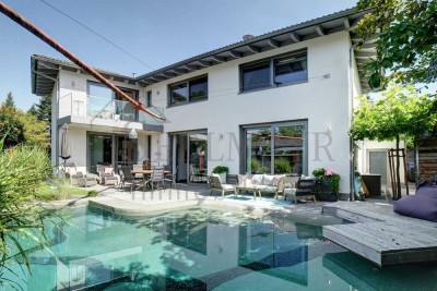 VERKAUF: Traumhaus in ruhiger Lage – Pool, Sauna & Whirlpool inklusive!