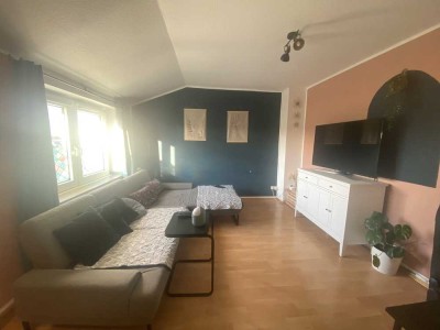 Wunderschöne 4 Zimmer DG Wohnung in Bochum-Westenfeld