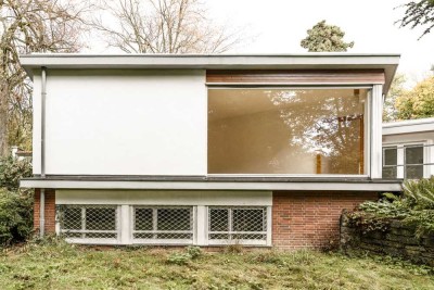 Mid century Bungalow Auf dem Hügel in bester Lage von Kronberg