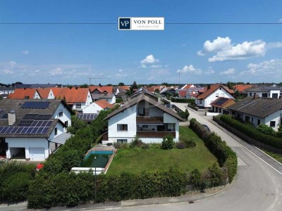 Sehr großzügiges Einfamilienhaus mit tollem DG-Studio, Pool und herrlichem Weitblick