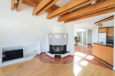 Helle grosszügige DG-Wohnung in Weingarten mit sehr guten Energiewerten. Zentral mit Basilikablick.